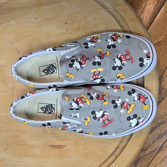 VANS DIsney Mickey Mouse slides - Picture 4 of 5